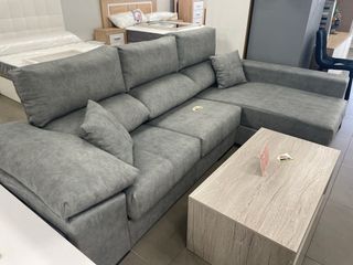 HERMOSO SOFA VÍCTORIA
