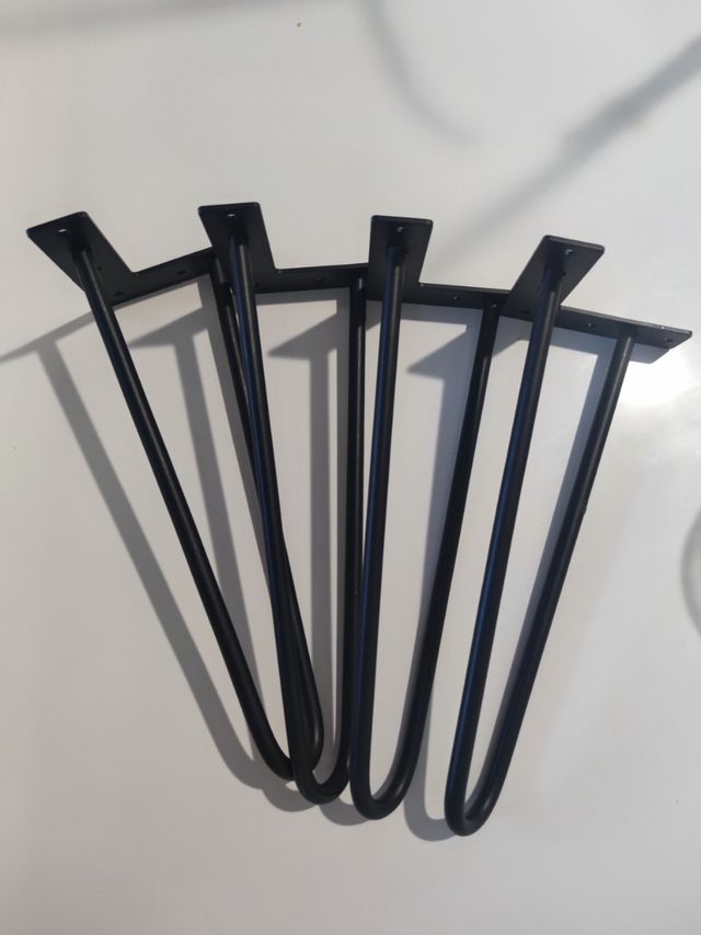 Patas metal para muebles negras