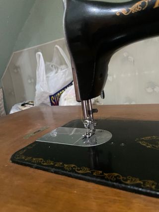 Maquina de coser ALFA