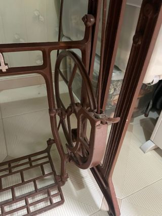 Maquina de coser ALFA