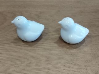 Conjunto saleiro + pimenteiro passarinhos