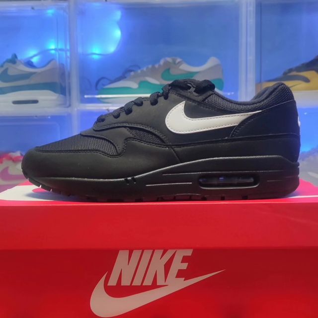 NIKE AIR MAX 1 BLACK/WHITE 2024