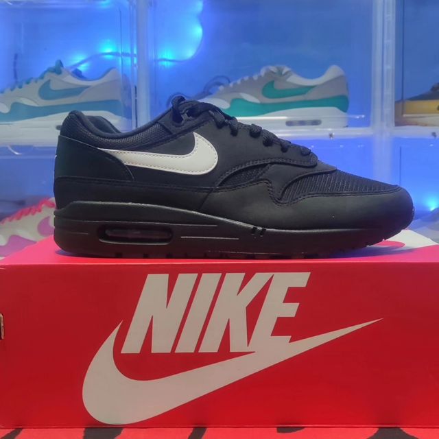 NIKE AIR MAX 1 BLACK/WHITE 2024