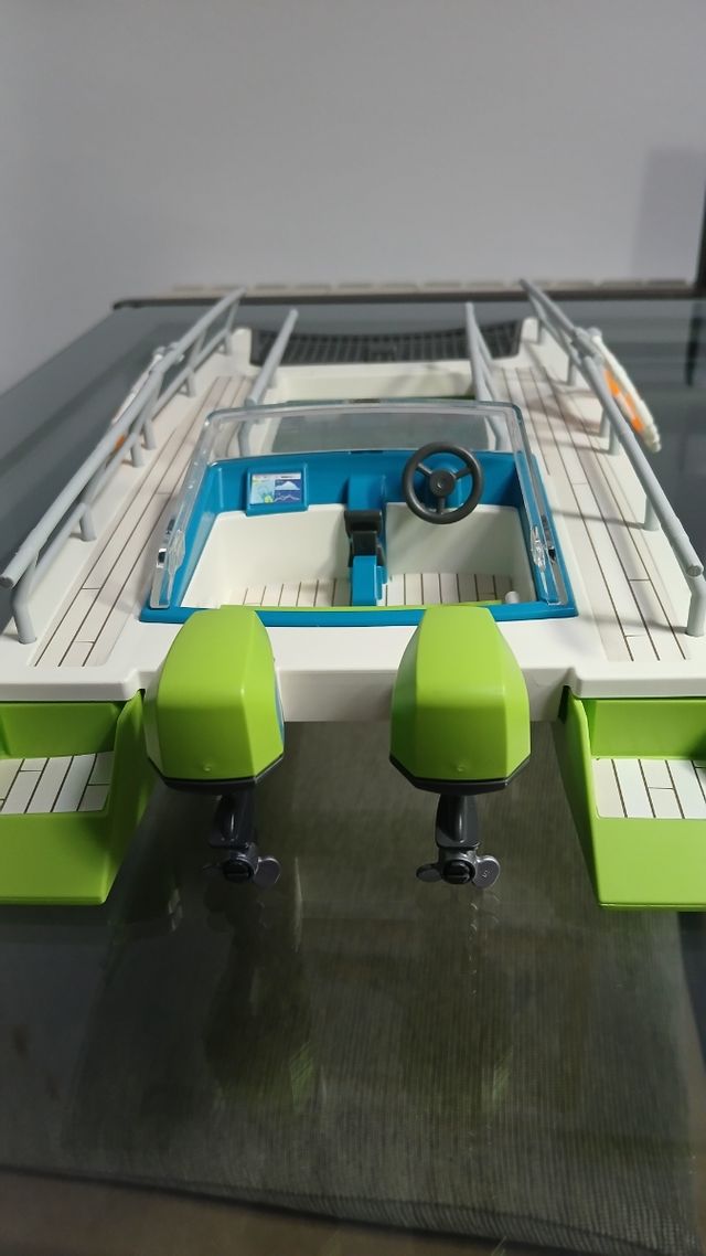 Barco con vistas al fondo marino Playmobil