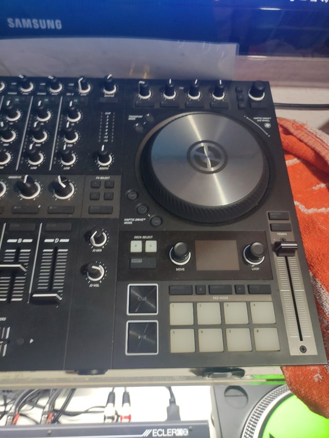 Traktor s4 mk3
