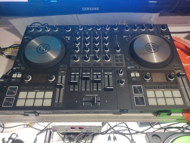 Traktor s4 mk3
