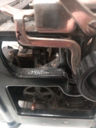 MAQUINA DE ESCRIBIR UNDERWOOD N°5