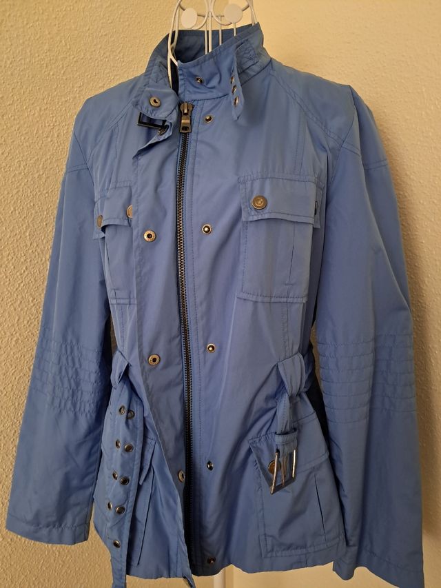 Chaqueta cortavientos Zara Basic