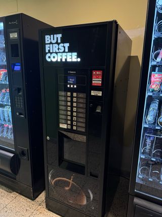 Maquina de cafe Saeco Oasi 400