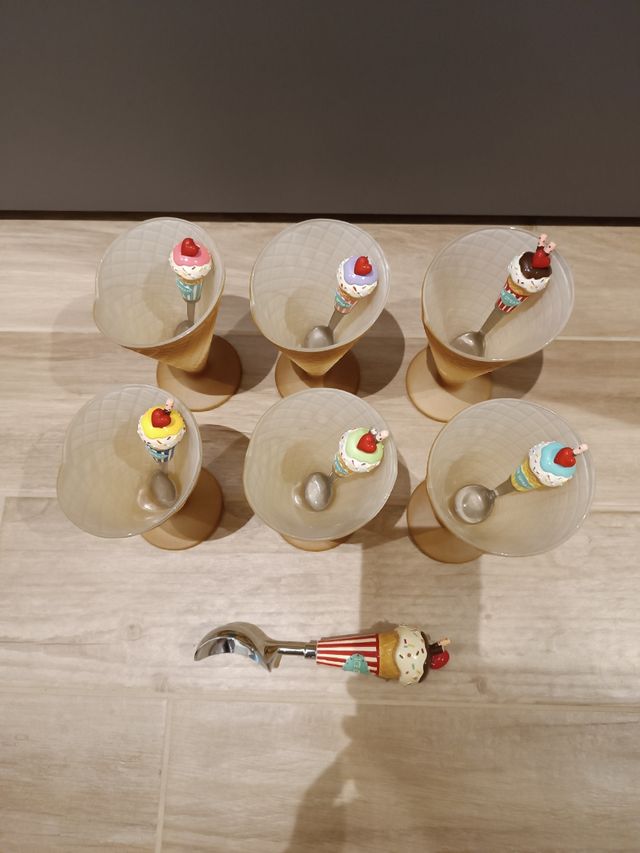 Set bicchieri per gelato con cucchiaino