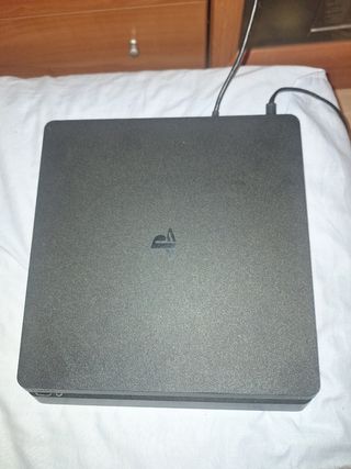 PS4 slim 
