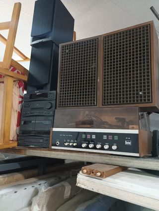 Mini cadena y tocadiscos 