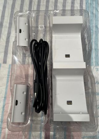 Juegos y cargador xbox one