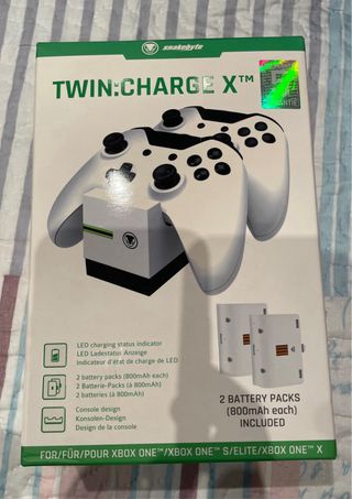 Juegos y cargador xbox one