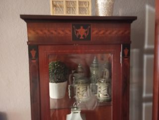 Vitrina de madera maziza 