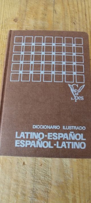 Diccionario Latino-Español