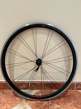 Rueda delantera Merida