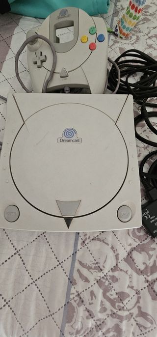 Consola Dreamcast + 1 mand y sus cables