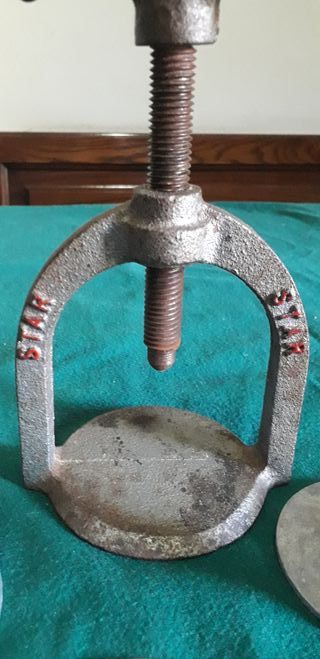  spremiagrumi antico in ferro "Star" made in italy