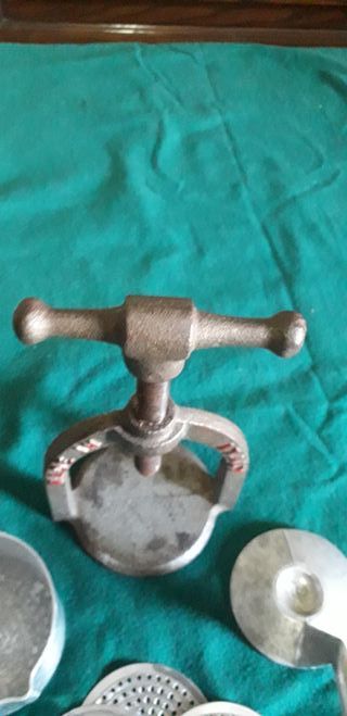  spremiagrumi antico in ferro "Star" made in italy