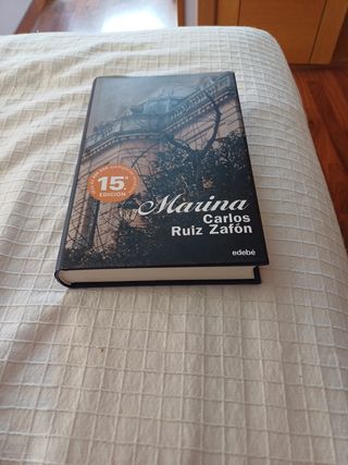 MARINA CARLOS RUIZ ZAFON