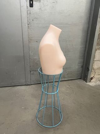 Mujer busto plastico maniquie.