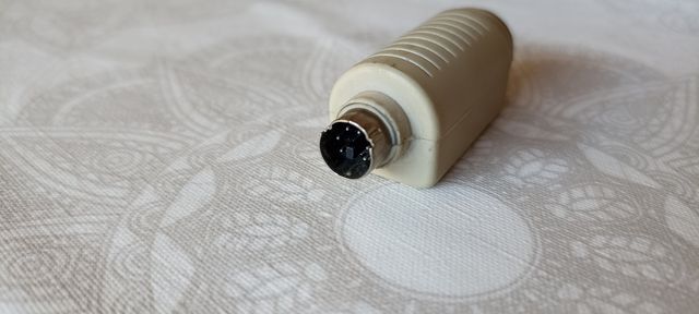 Adaptador teclado DIN a mini din