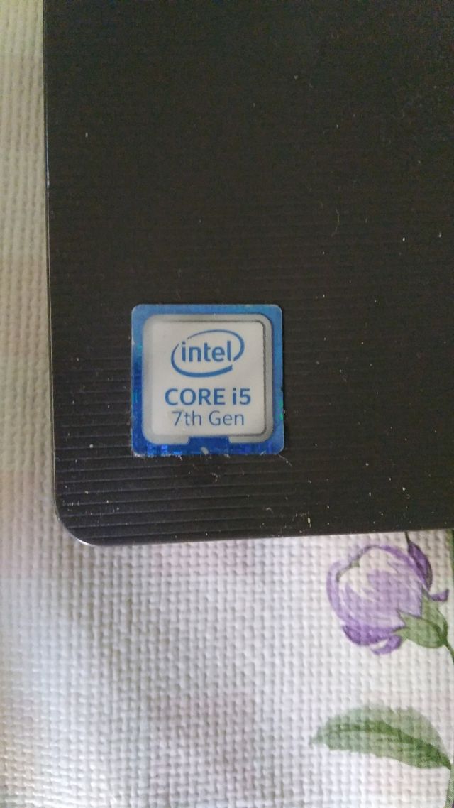 Lenovo i5 ntel® Core™ i5-7200U, 8GB RAM DDR4, 256G