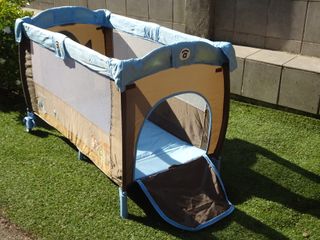 Cuna de viaje asalvo