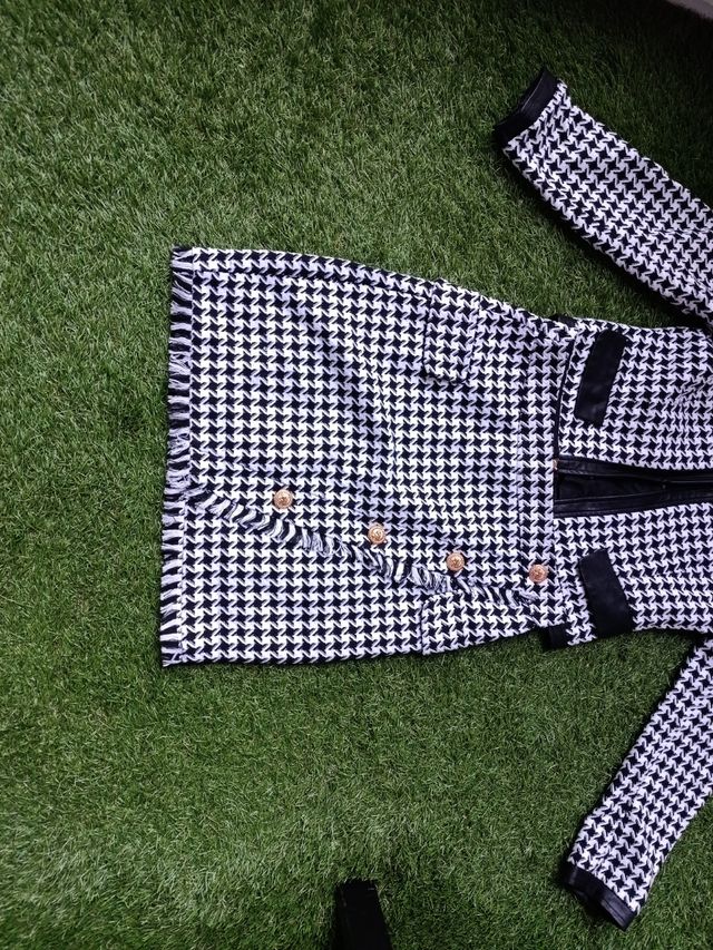 CHOLLO traje estilo chanel