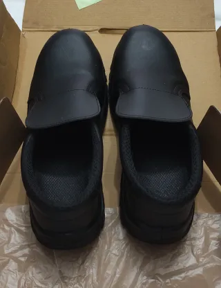 ZAPATOS DE TRABAJO ANTIDESLIZANTES UNISEX N° 42