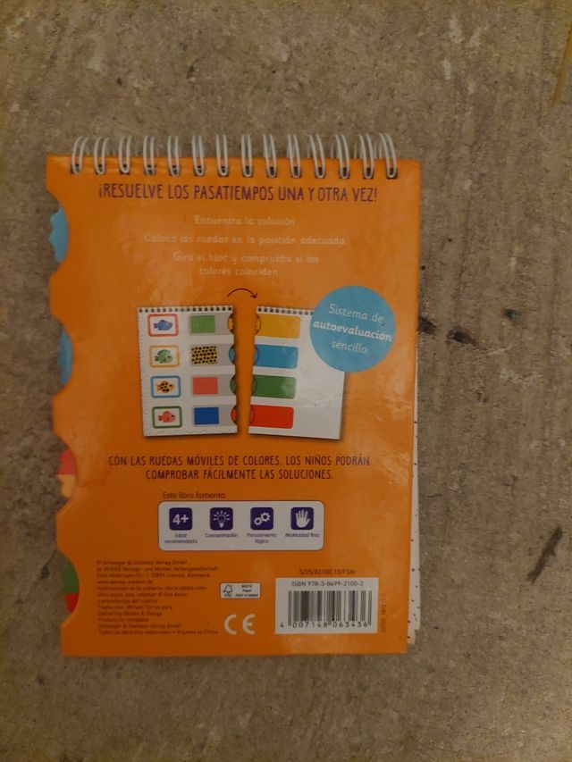 Libro aprende juega resuelve