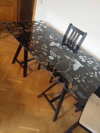 Escritorio o mesa diseño cristal IKEA