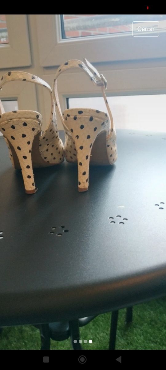 CHOLLo salones de piel