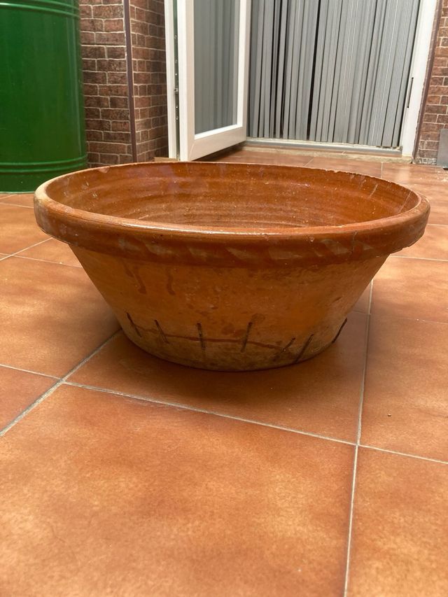 Lebrillo/Barreño de barro antiguo