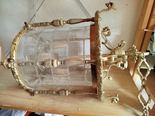 Antiguo farol de bronce y cristal (lámpara)