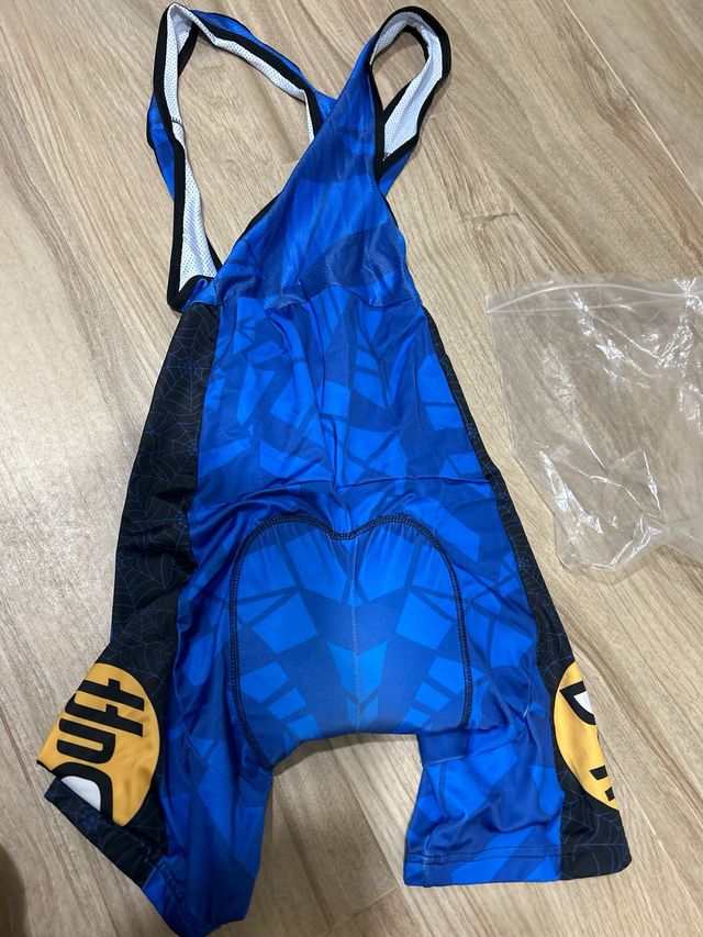 Cullote ciclismo. Nuevo a estrenar. Talla L