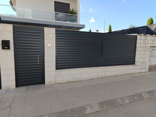 Puertas + trabajos de cerrajería