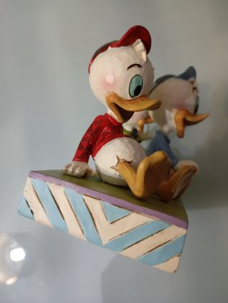 Terrific Trio de Disney.Huey Dewey & Louie Sitting