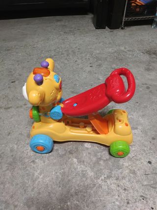 Jirafa scooter Vtech 4 en 1.