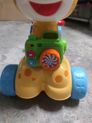 Jirafa scooter Vtech 4 en 1.