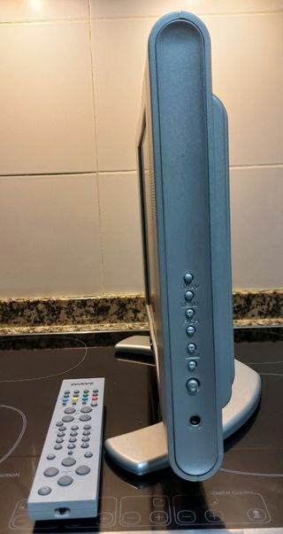 Televisor SANYO 15 PULGADAS STEREO