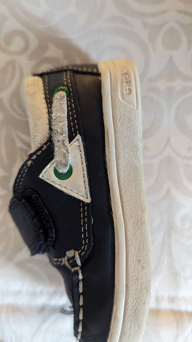 Zapatos Geox bebé talla 23