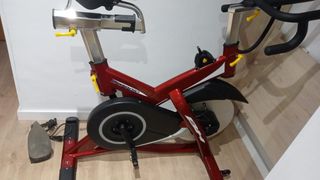 Bici estática modelo lk700ic BH