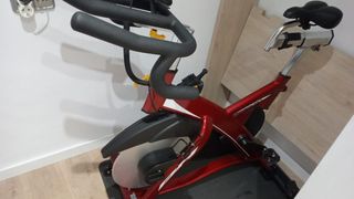 Bici estática modelo lk700ic BH