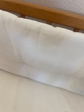 PROTECTOR CUNA BEBE Y COLGADOR.