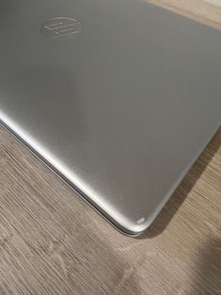 Portatil HP 15s-FQ1120NS