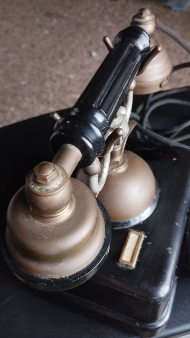 TELEFONO MODELO ESTILO TELEFONICA AÑOS70