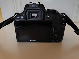 Canon 100d + Objetivos + Accesorios