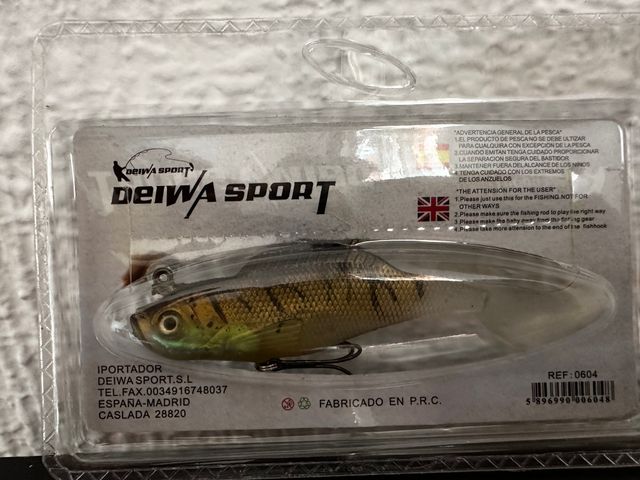 Señuelos de Pesca en Río: Atracción en Agua Dulce